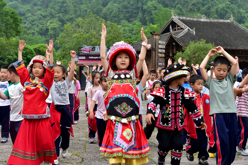 非遺研學(xué)，傳承民族特色文化